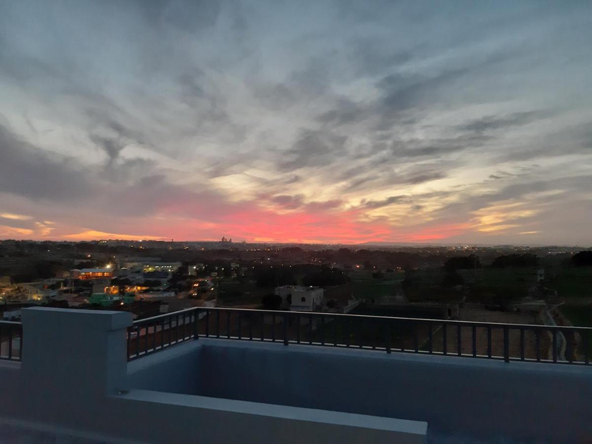 Penthouse 2 Appartement Marsaskala Buitenkant foto